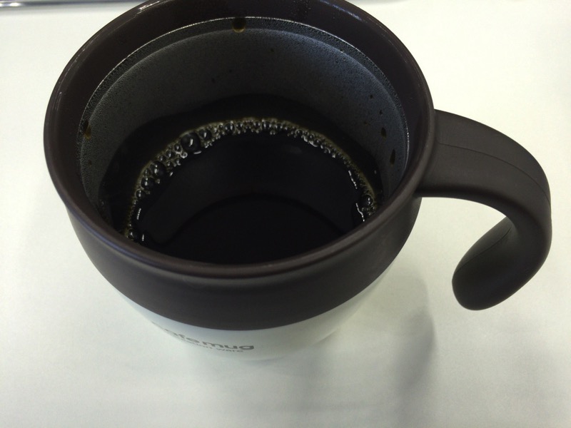 cafe mugでコーヒーを飲む